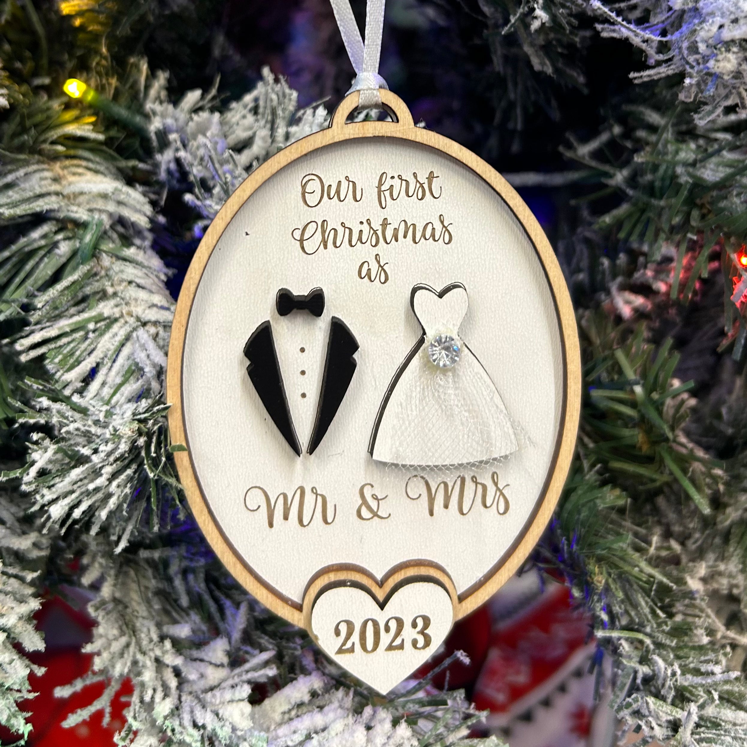 2025 Mr & Mrs  Ornament
