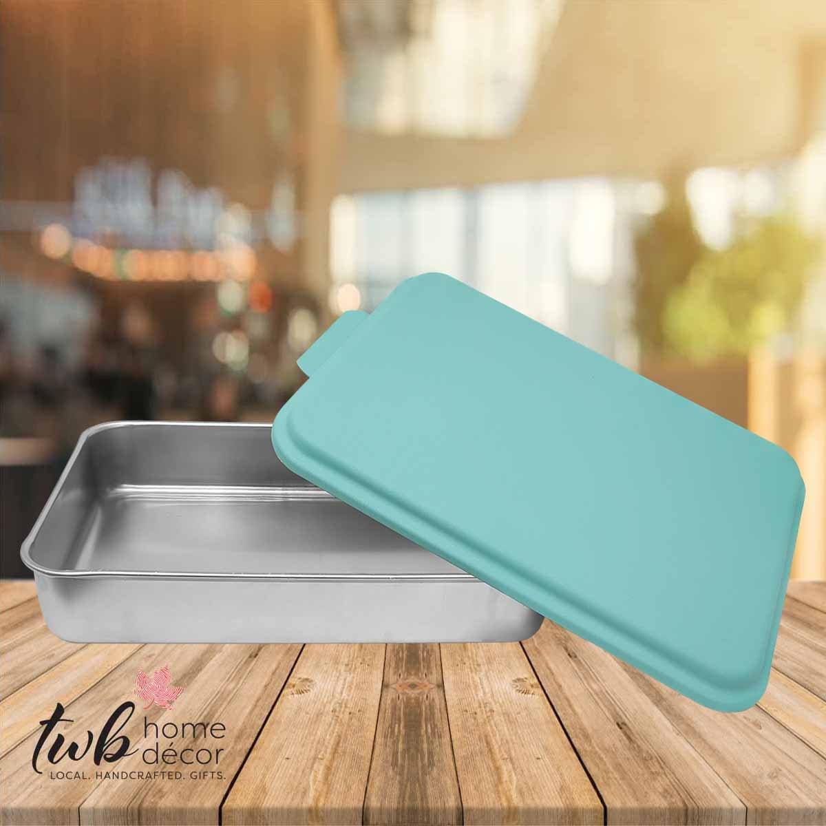 Made with Love in ... Kitchen Cake Pan with lid - CUSTOM - TWB Home Decor